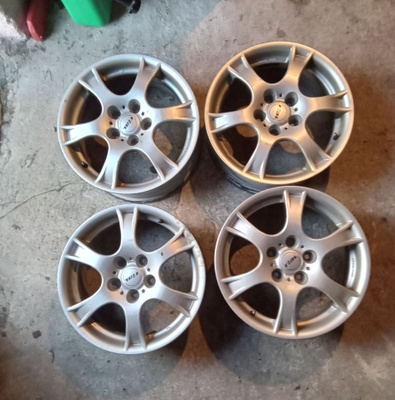 Audin A6 kevytmetallivanteet 4kpl