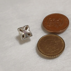 Hopea Pandora Open Flower Sterling Silver  Charm with Clear - pikkukuva 2