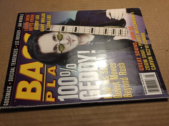 BASS PLAYER MAGAZINE 1/2001 HYVÄ