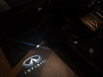 Infiniti logolliset ovivalot — heijasta logo maahan (2kpl)