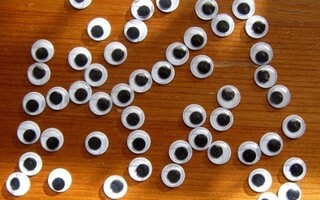 *** liikkuvat silmät 8 mm 50 kpl/pussi (7 pss)