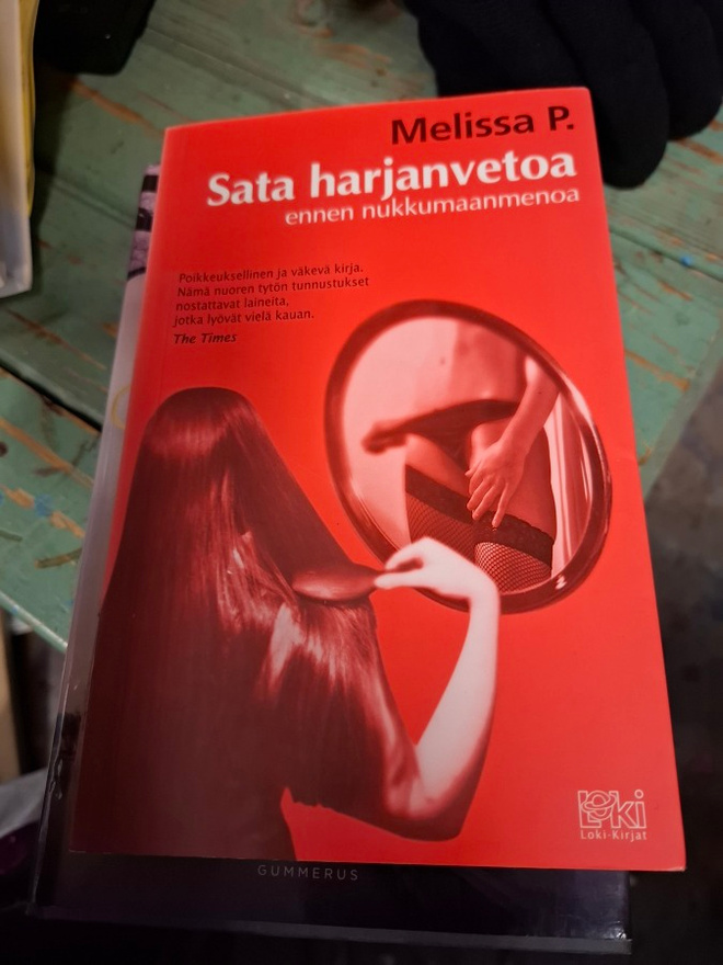Melissa P Sata harjanvetoa ennen nukkumaanmenoa