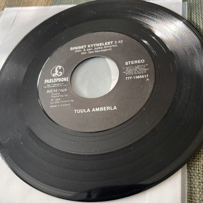 TUULA AMBERLA: Siniset kyyneleet * Anglia *FIN 1988