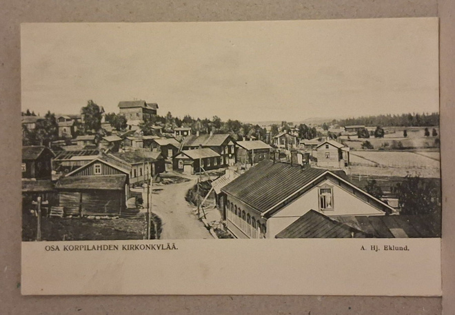 Korpilahti: Kirkonkylää *** (176)