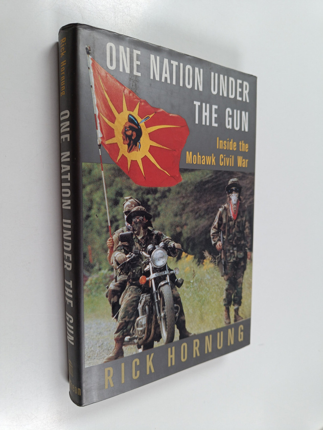 Rick Hornung : One Nation Under the Gun - Inside the Moha...
