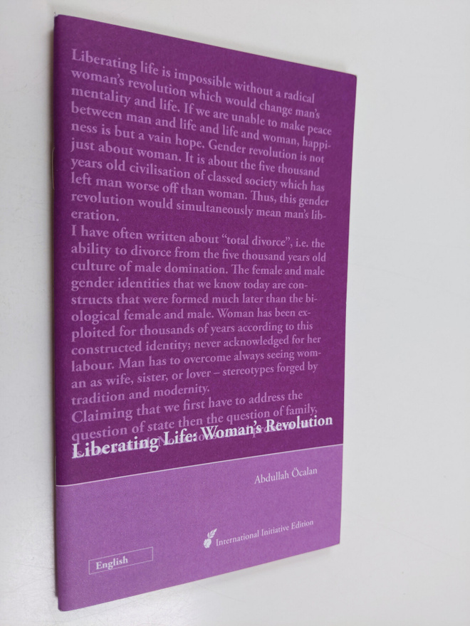 Abdullah Öcalan : Liberating Life - Woman's Revolution