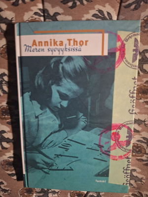 Annika Thor : Meren syvyyksissä 1p