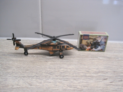 HELIKOPTERI KYNÄNTEROTIN - FIGUURI