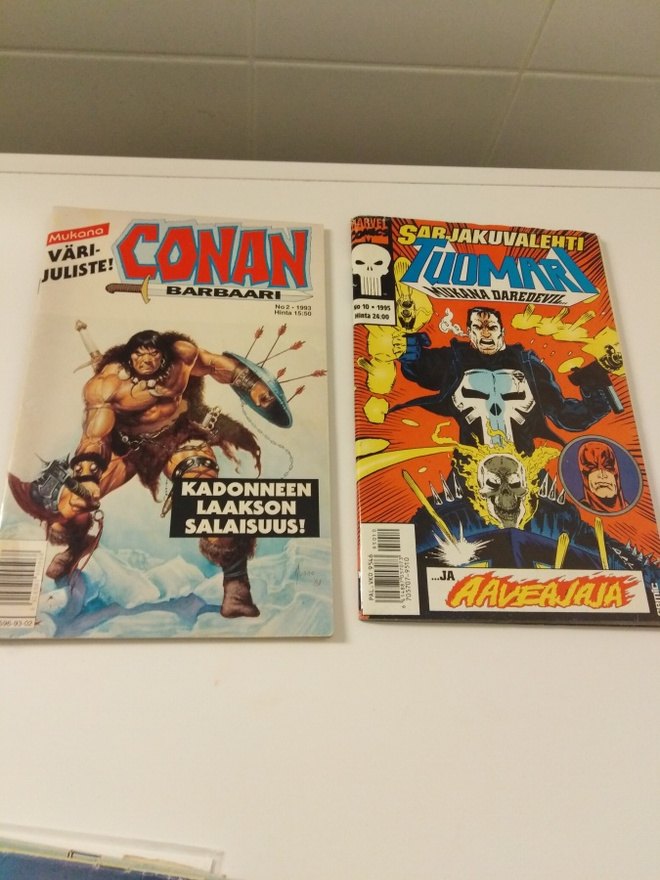 Conan 2/1993 ja Sarjakuvalehti Tuomari 10/1995