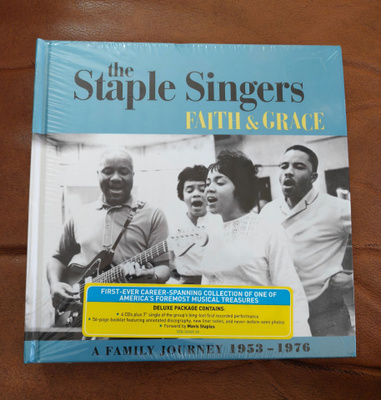 The Staple Singers: Faith & Grace 4-CD+7" Box