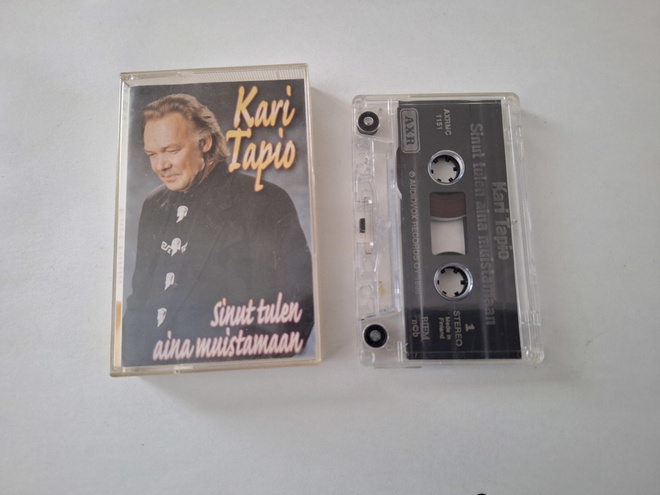 KARI TAPIO - SINUT TULEN AINA MUISTAMAAN c-kasetti