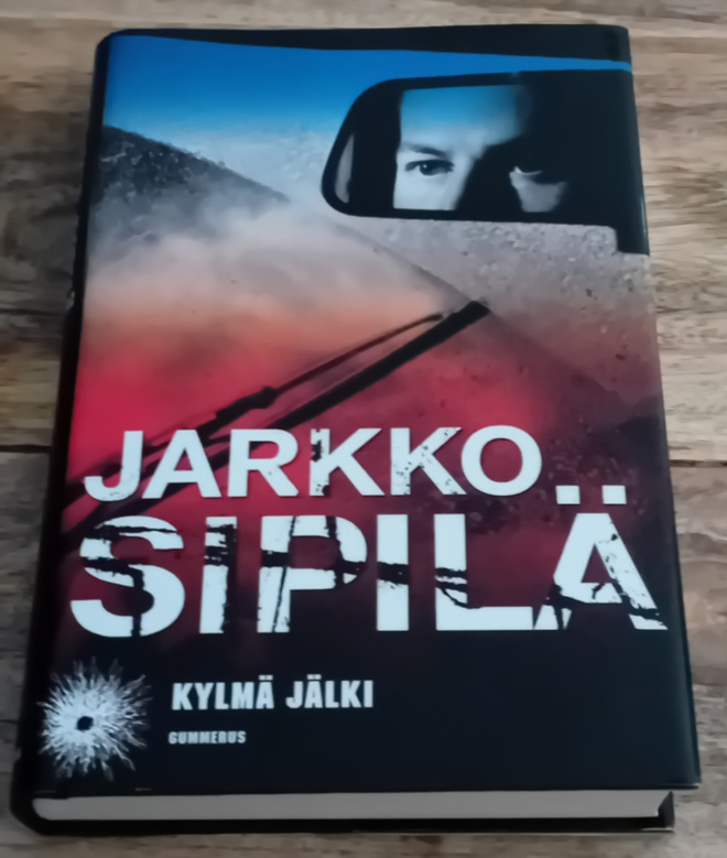 Jarkko Sipilä - Kylmä jälki