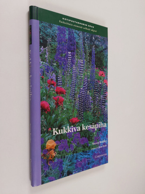 Steven Bradley : Kukkiva kesäpiha