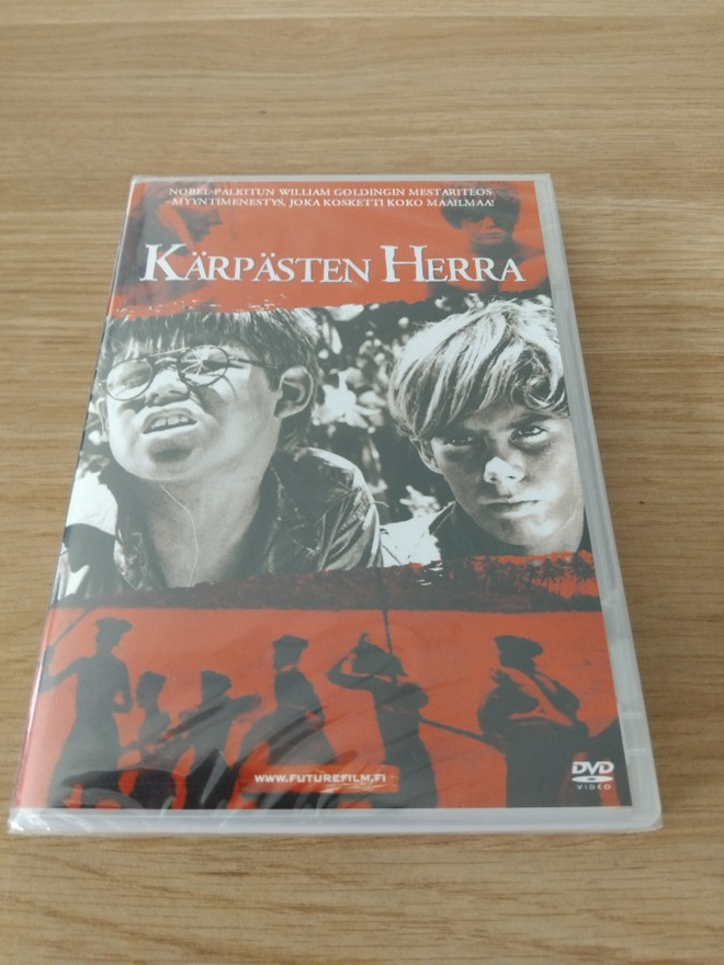 KÄRPÄSTEN HERRA      **UUSI MUOVEISSA**