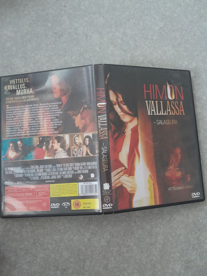 Himon vallassa salaseura dvd,poison ivy