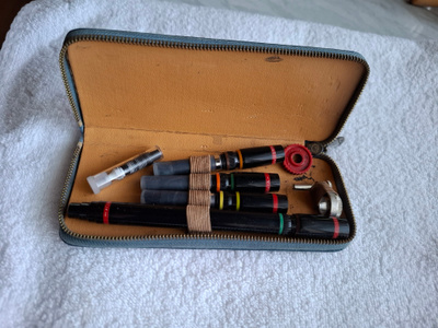 Vintage Rotring kynä pakkaus vetoketjulla
