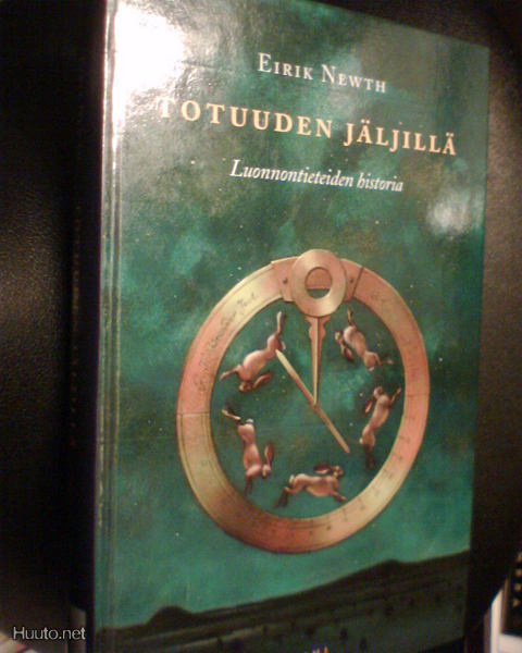 Eirik Newth  TOTUUDEN JÄLJILLÄ ( 1 p. 2002 ) Sis.pk:t