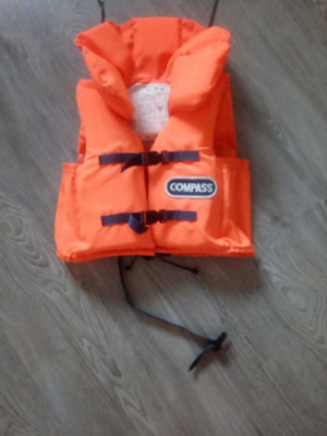 Veneilyliivi / pelastusliivi 15-20 kg