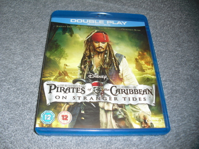 PIRATES OF THE CARIBBEAN: VIERAILLA VESILLÄ (BD)***