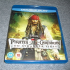 PIRATES OF THE CARIBBEAN: VIERAILLA VESILLÄ (BD)*** - pikkukuva 1