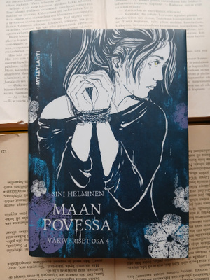Sini Helminen - Maan povessa • Väkiveriset 4 (sid.)