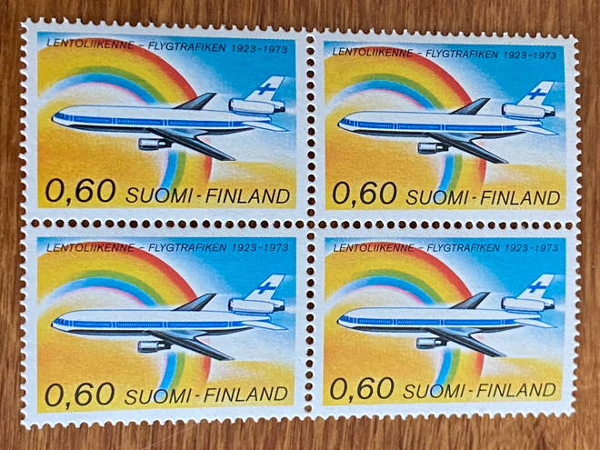 LENTOLIIKENNE 50 VUOTTA NELIÖ**