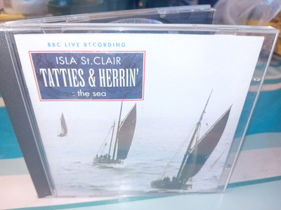 CD Isla St. Clair  : TATTIES & HERRIN'  The Sea BBC LIVE REC