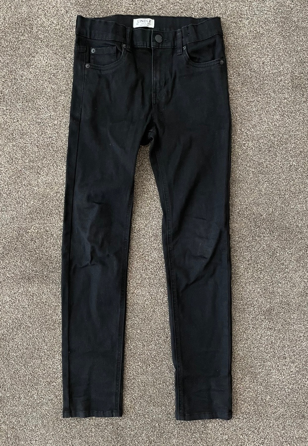 Lindex mustat farkut koko 146 cm