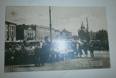 Helsinki, Kauppatori, paljon väkeä ostoksilla, p. 1930