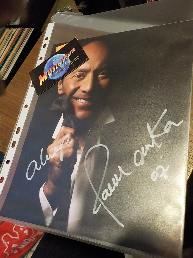 PAUL ANKA KUVA ITSE MESTARIN NIMMARILLA