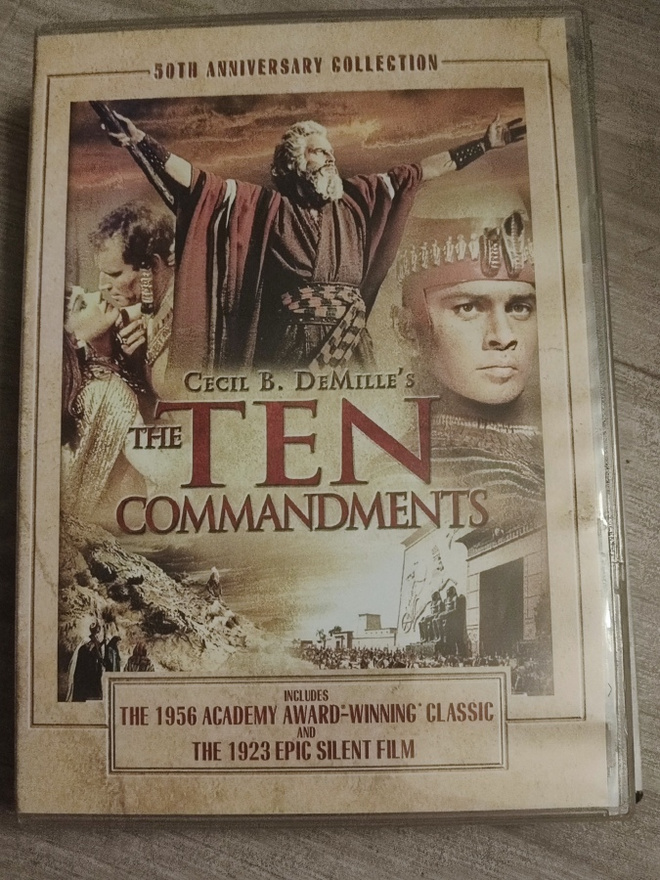 Kymmenen käskyä Cecil B. Demille 3DVD