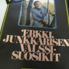 ERKKI JUNKKARISEN VALSSISUOSIKIT NUOTTIKIRJA - pikkukuva 1