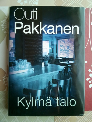 Outi Pakkanen - Kylmä Talo Kirja