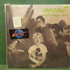 VANDAALIT - RAAPUTTAMALLA ROKKIA EX+/EX 1. PAINOS LP - pikkukuva 1