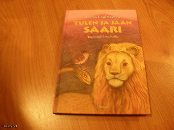 Leena Laulajainen Tulen ja jään saari