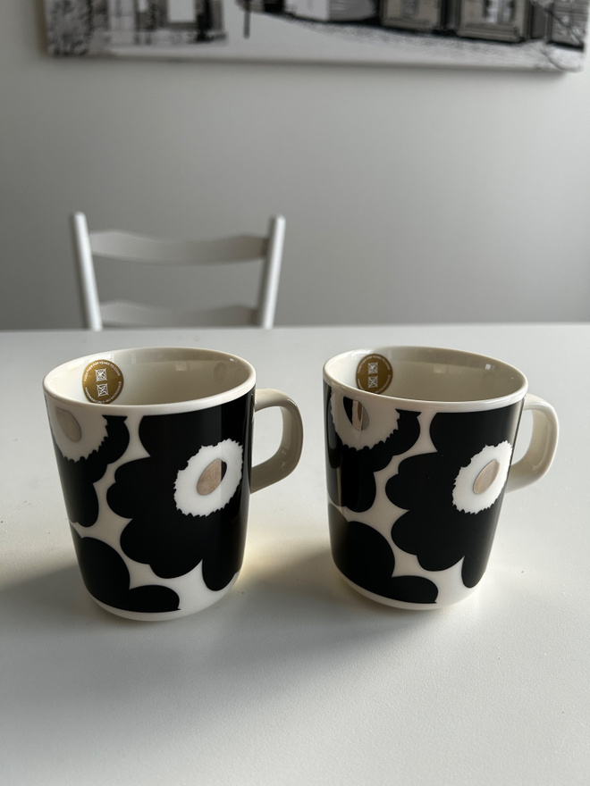 Marimekko unikko mukit musta/hopea