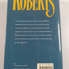 Nora Roberts : Julkinen salaisuus - pikkukuva 2