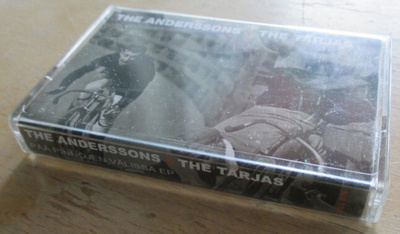 The Anderssons & The Tarjas: Pää pinnojen välissä -kasetti