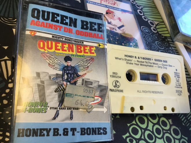 Honey B and The T-Bones Queen Bee kasettina 1987