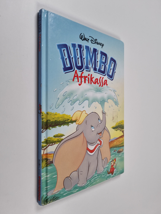 Marja Helanen-Ahtola : Dumbo Afrikassa