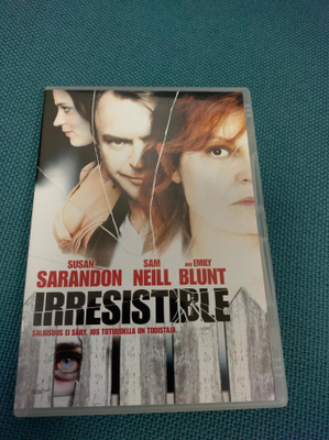 IRRESISTIBLE (Emily Blunt)***
