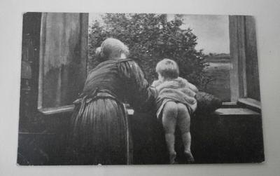 Äiti ja lapsi ikkunalla, vanha mv pk, p. 1929