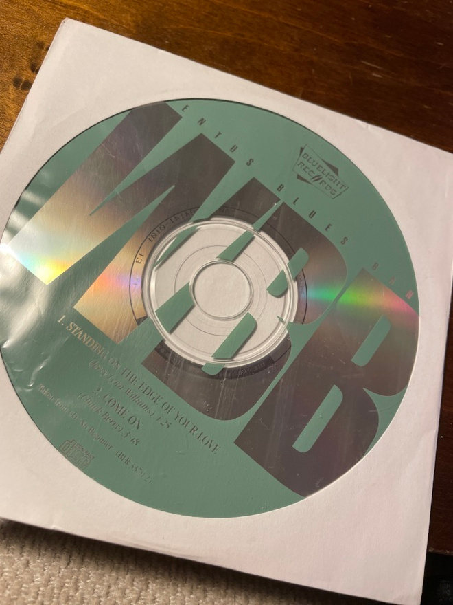 Wentus Blues Band / standing on the edge of your CDS single
