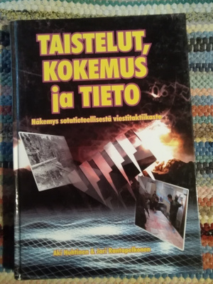 Huhtinen & Rantapelkonen: Taistelut, kokemus ja tieto