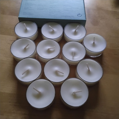 PartyLite tuikkivat