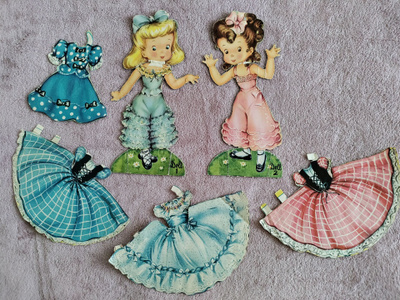 Paperinuket Doll 1 ja Doll 2 1950-luku
