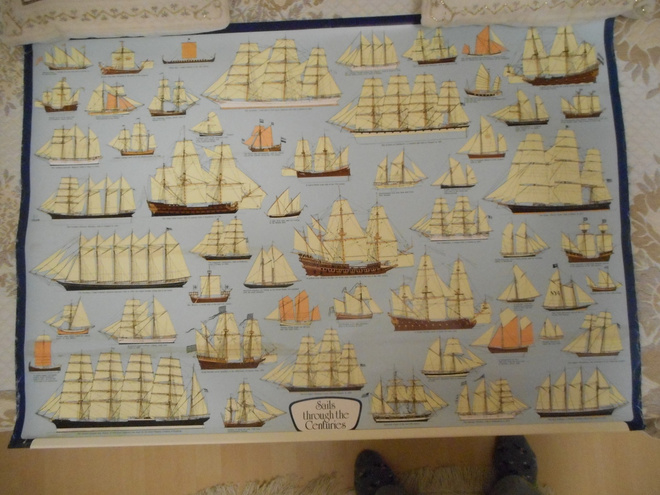 UPEA JULISTE"Purjehtii läpi vuosisatojen"Old Europe Callery