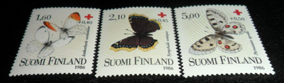 LAPE 990--992 ** PUNAINEN RISTI VUODELTA1986 POSTI TUORENA.