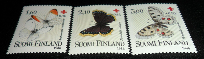 LAPE 990--992 ** PUNAINEN RISTI VUODELTA1986 POSTI TUORENA.