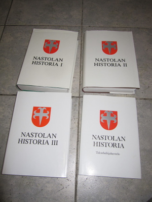 NASTOLAN HISTORIA 1-3 + TALONHALTIJALUETTELO